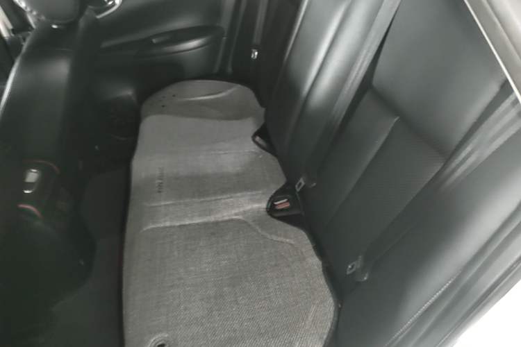 Used Nissan Sylphy 2021 Classic 1.6XL CVT Luxury Edition Left Rear Seat