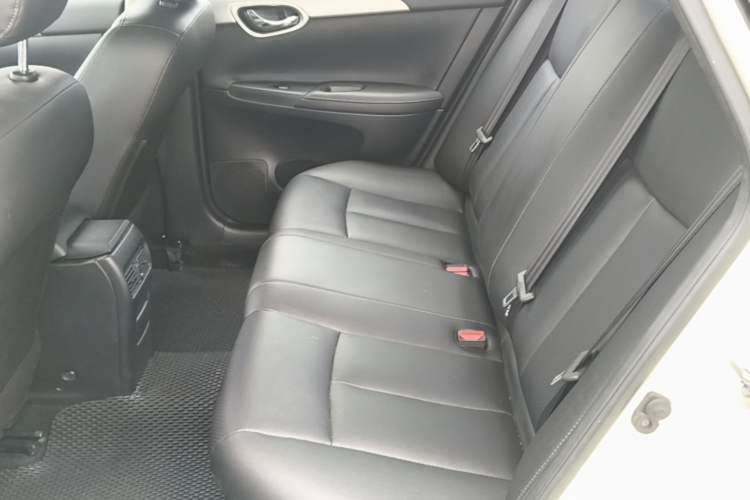 Used Nissan Sylphy 2021 Classic 1.6XL CVT Luxury Edition Left Rear Seat