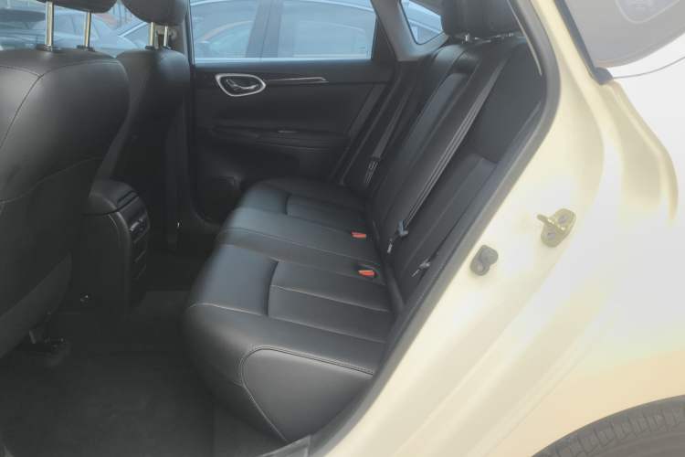 Used Nissan Sylphy 2021 Classic 1.6XL CVT Luxury Edition Left Rear Seat