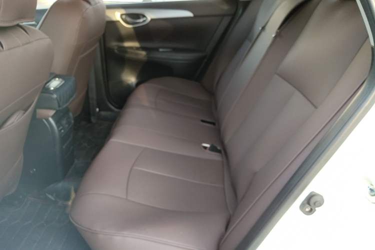 Used Nissan Sylphy 2021 Classic 1.6XL CVT Luxury Edition Left Rear Seat