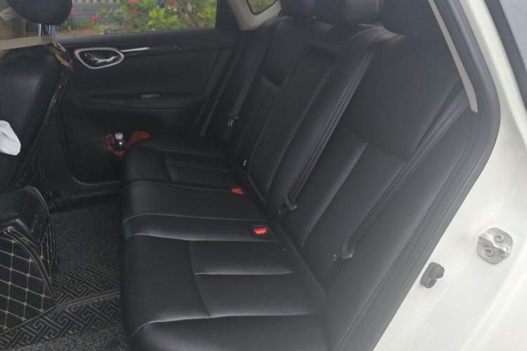 Used Nissan Sylphy 2021 Classic 1.6XL CVT Luxury Edition Left Rear Seat
