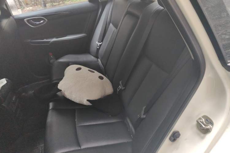 Used Nissan Sylphy 2021 Classic 1.6XL CVT Luxury Edition Left Rear Seat