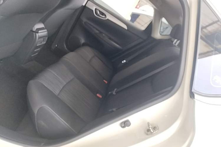 Used Nissan Sylphy 2021 Classic 1.6XL CVT Luxury Edition Left Rear Seat