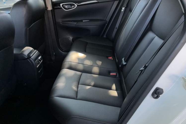 Used Nissan Sylphy 2021 Classic 1.6XL CVT Luxury Edition Left Rear Seat