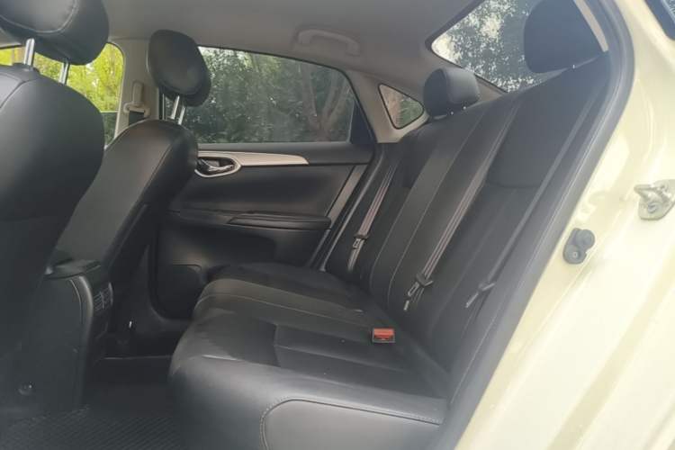 Used Nissan Sylphy 2021 Classic 1.6XE CVT Exclusive Edition Left Rear Seat