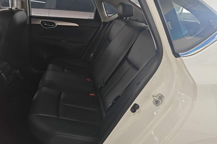 Used Nissan Sylphy 2021 Classic 1.6XE CVT Exclusive Edition Left Rear Seat