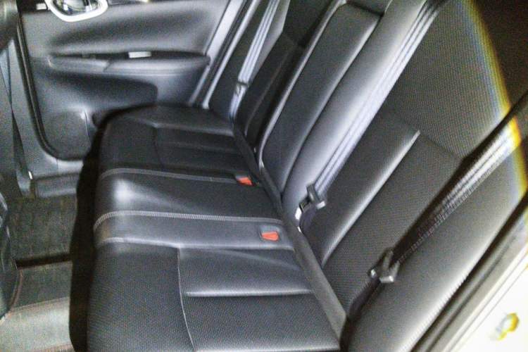 Used Nissan Sylphy 2021 Classic 1.6XL CVT Luxury Edition Left Rear Seat