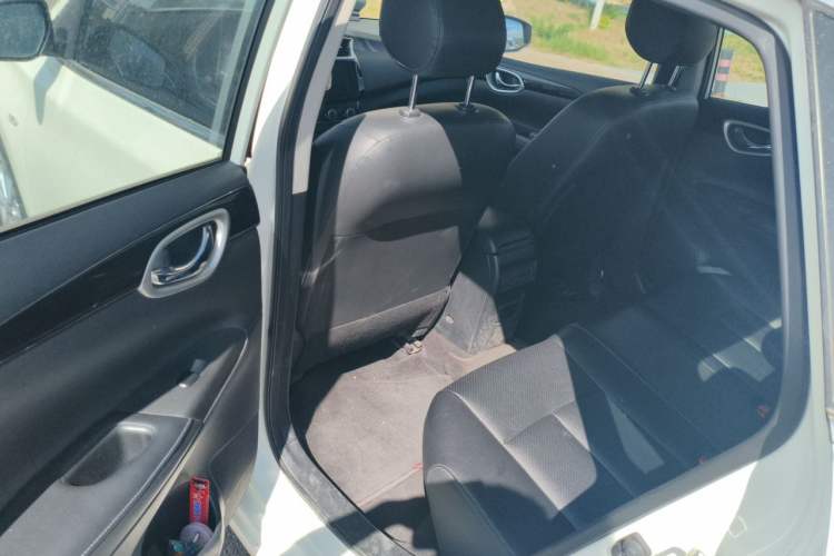 Used Nissan Sylphy 2021 Classic 1.6XL CVT Luxury Edition Left Rear Seat