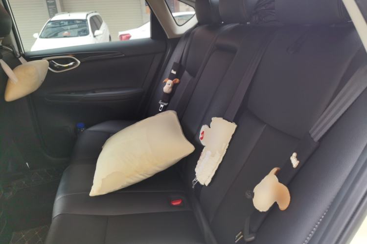 Used Nissan Sylphy 2021 Classic 1.6XL CVT Luxury Edition Left Rear Seat