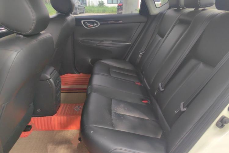 Used Nissan Sylphy 2021 Classic 1.6XL CVT Luxury Edition Left Rear Seat