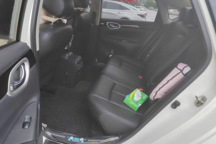 Used Nissan Sylphy 2021 Classic 1.6XL CVT Luxury Edition Left Rear Seat