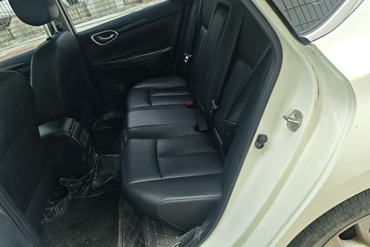 Used Nissan Sylphy 2021 Classic 1.6XL CVT Luxury Edition Left Rear Seat