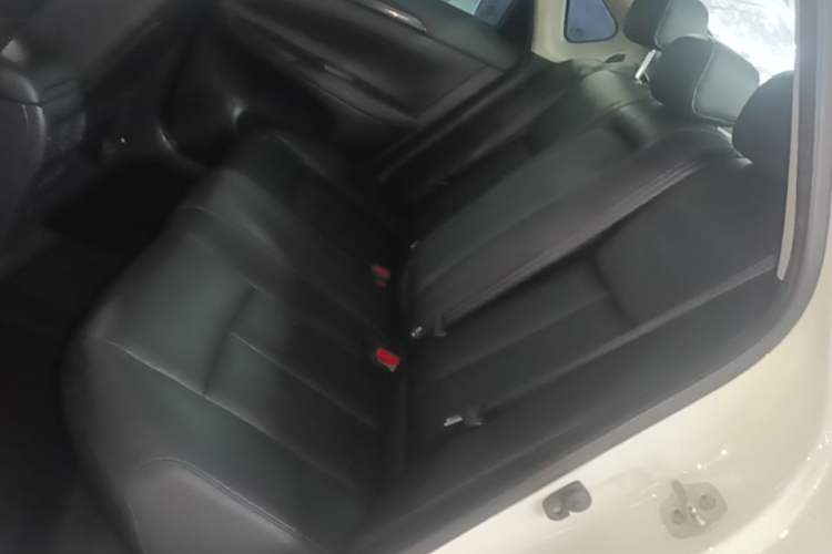 Used Nissan Sylphy 2021 Classic 1.6XL CVT Luxury Edition Left Rear Seat