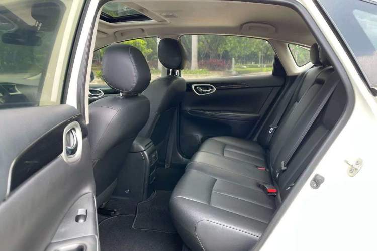 Used Nissan Sylphy 2021 Classic 1.6XL CVT Luxury Edition Left Rear Seat