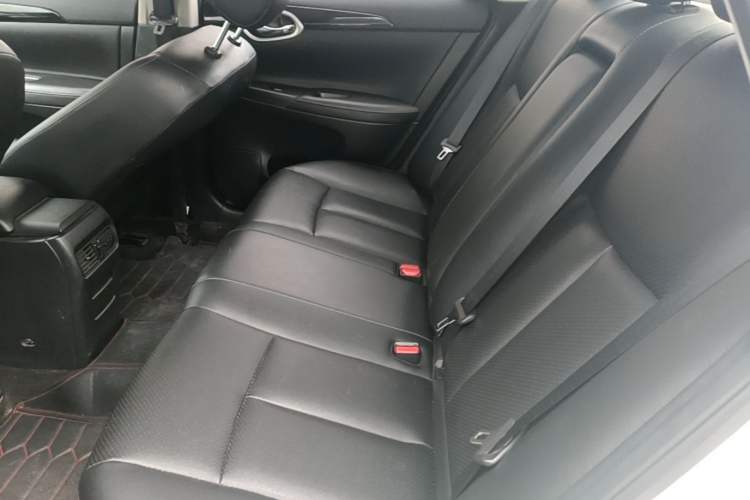 Used Nissan Sylphy 2021 Classic 1.6XL CVT Luxury Edition Left Rear Seat