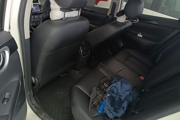 Used Nissan Sylphy 2021 Classic 1.6XL Manual Luxury Edition Left Rear Seat