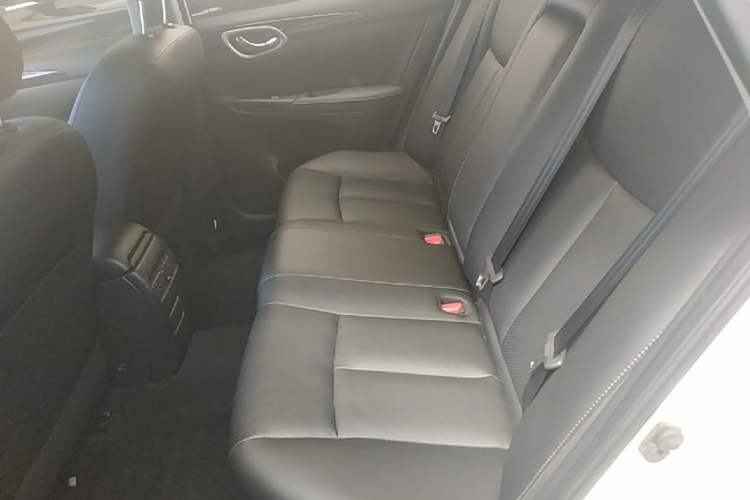 Used Nissan Sylphy 2021 Classic 1.6XL CVT Luxury Edition Left Rear Seat