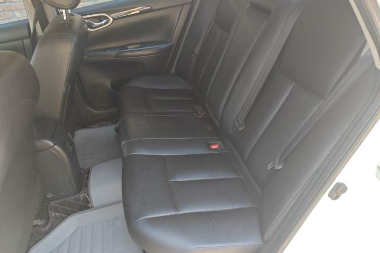 Used Nissan Sylphy 2021 Classic 1.6XL CVT Luxury Edition Left Rear Seat