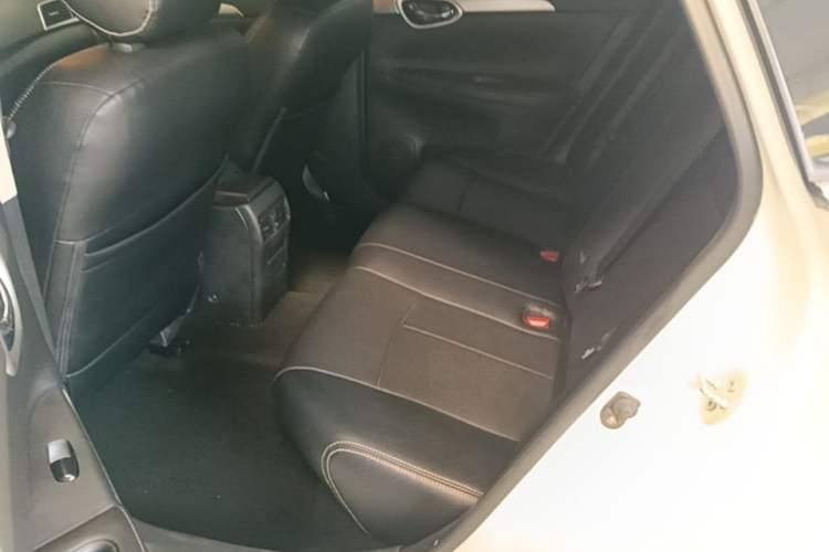 Used Nissan Sylphy 2021 Classic 1.6XL CVT Luxury Edition Left Rear Seat