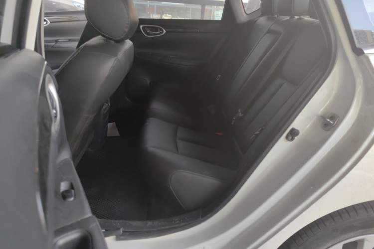 Used Nissan Sylphy 2021 Classic 1.6XL Manual Luxury Edition Left Rear Seat
