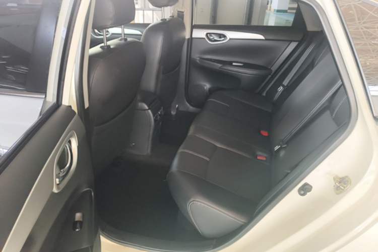Used Nissan Sylphy 2021 Classic 1.6XL CVT Luxury Edition Left Rear Seat