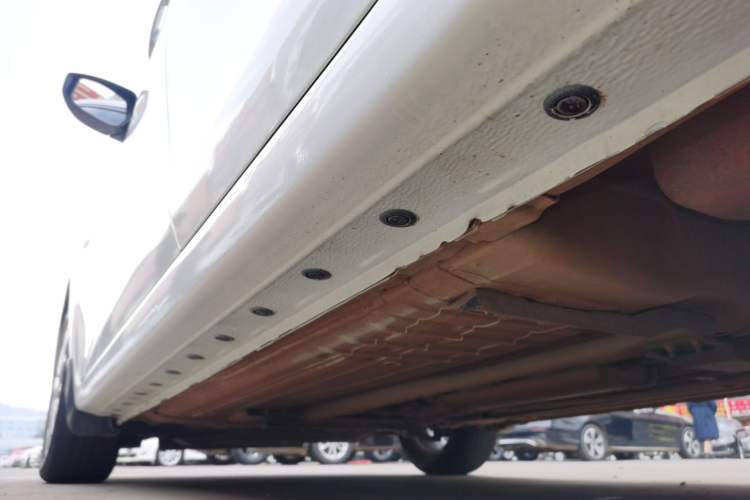 Used Nissan Sylphy 2021 Classic 1.6XL CVT Luxury Edition Left Side Sill