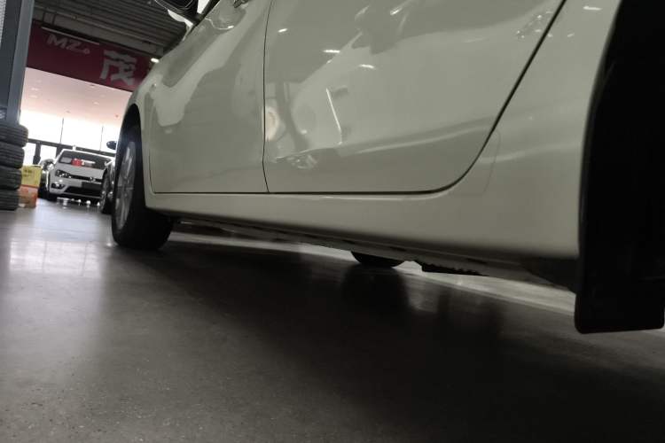 Used Nissan Sylphy 2021 Classic 1.6XE CVT Comfort Edition Left Side Sill