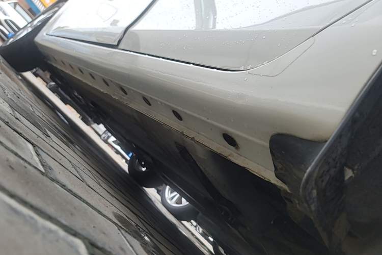 Used Nissan Sylphy 2021 Classic 1.6XL CVT Luxury Edition Left Side Sill