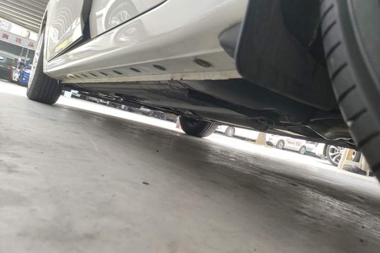 Used Nissan Sylphy 2021 Classic 1.6XE CVT Comfort Edition Left Side Sill