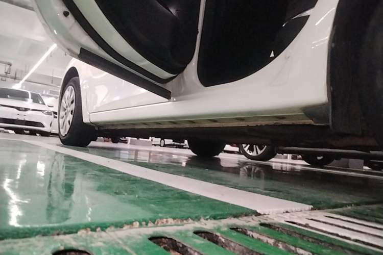 Used Nissan Sylphy 2021 Classic 1.6XE CVT Comfort Edition Left Side Sill