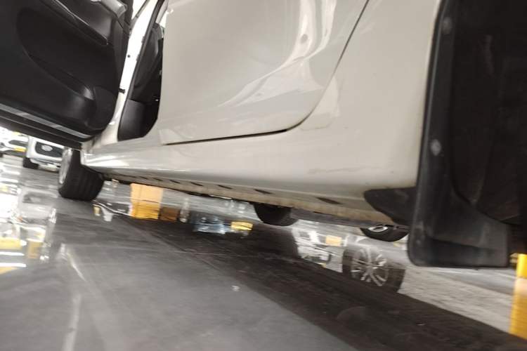 Used Nissan Sylphy 2021 Classic 1.6XE CVT Comfort Edition Left Side Sill