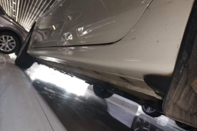 Used Nissan Sylphy 2021 Classic 1.6XL CVT Luxury Edition Left Side Sill