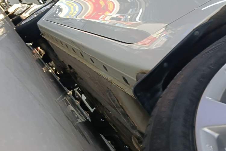 Used Nissan Sylphy 2021 Classic 1.6XL CVT Luxury Edition Left Side Sill