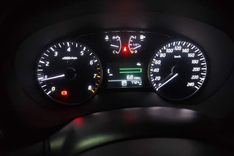 Used Nissan Sylphy 2021 Classic 1.6XE CVT Comfort Edition Odometer Close Up