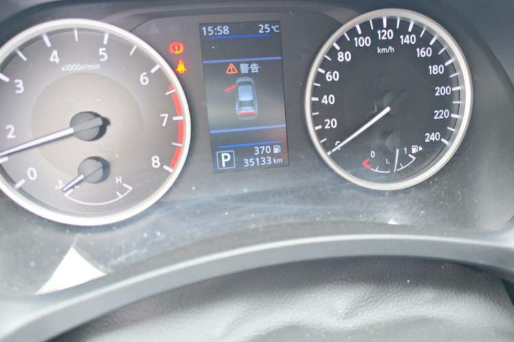 Used Nissan Sylphy 2021 1.6L XL CVT Enjoyment Edition Odometer Close Up
