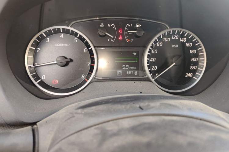 Used Nissan Sylphy 2021 Classic 1.6XE CVT Comfort Edition Odometer Close Up