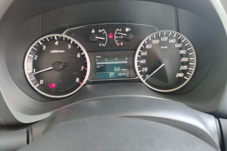 Used Nissan Sylphy 2021 Classic 1.6XE CVT Comfort Edition Odometer Close Up