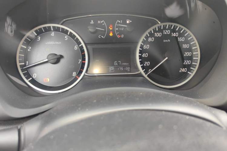 Used Nissan Sylphy 2021 Classic 1.6XL CVT Luxury Edition Odometer Close Up