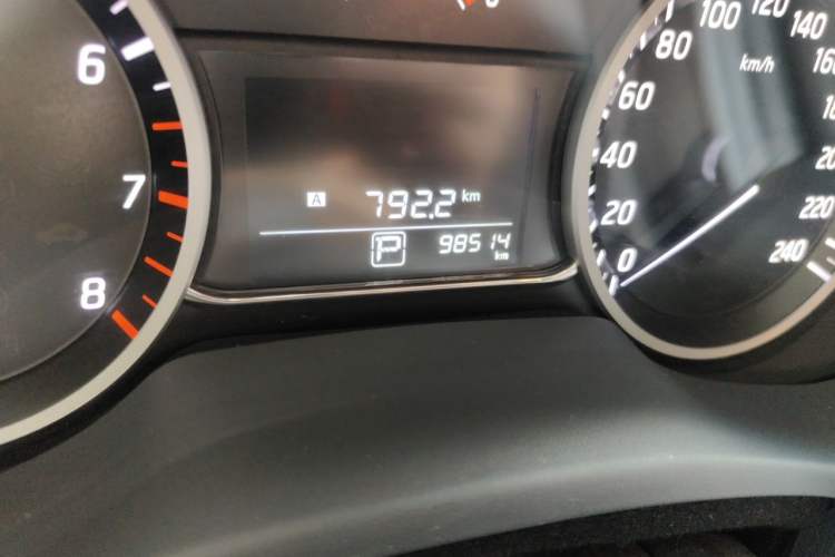 Used Nissan Sylphy 2021 Classic 1.6XE CVT Comfort Edition Odometer Close Up