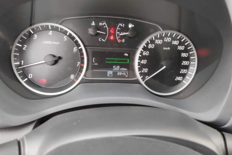 Used Nissan Sylphy 2021 Classic 1.6XL CVT Luxury Edition Odometer Close Up