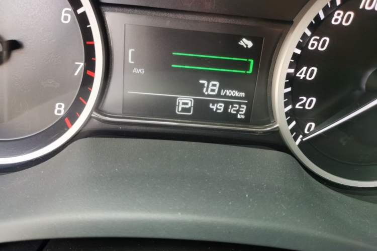 Used Nissan Sylphy 2021 Classic 1.6XL CVT Luxury Edition Odometer Close Up