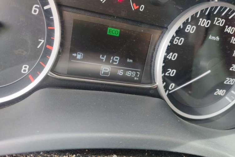 Used Nissan Sylphy 2021 Classic 1.6XE CVT Comfort Edition Odometer Close Up