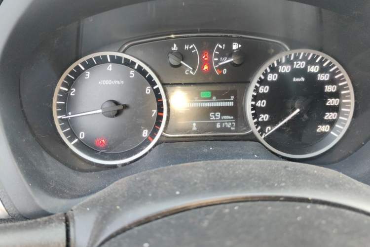 Used Nissan Sylphy 2021 Classic 1.6XE Manual Comfort Edition Odometer Close Up