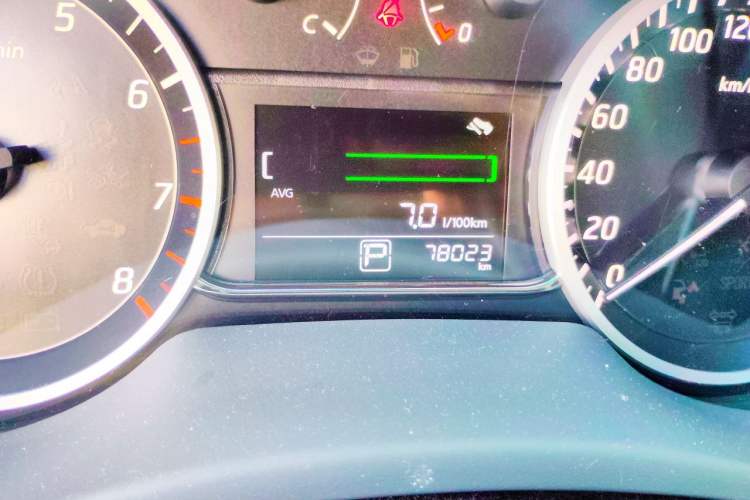 Used Nissan Sylphy 2021 Classic 1.6XE CVT Comfort Edition Odometer Close Up