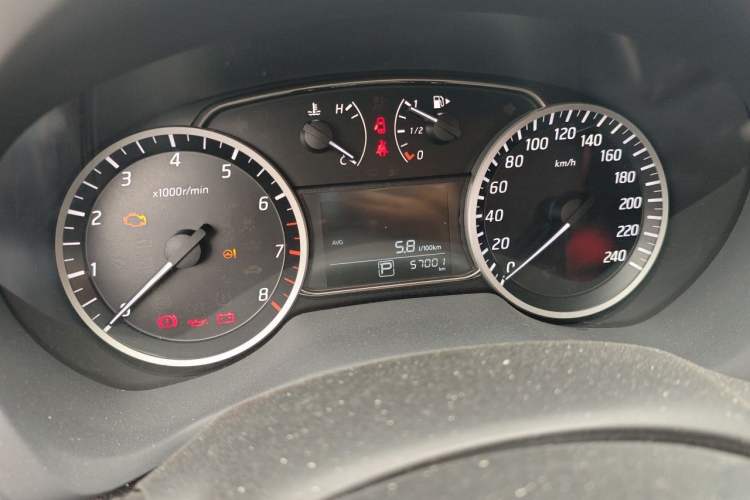 Used Nissan Sylphy 2021 Classic 1.6XE CVT Comfort Edition Odometer Close Up