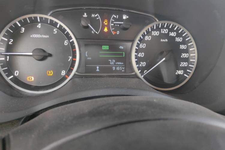 Used Nissan Sylphy 2021 Classic 1.6XL Manual Luxury Edition Odometer Close Up