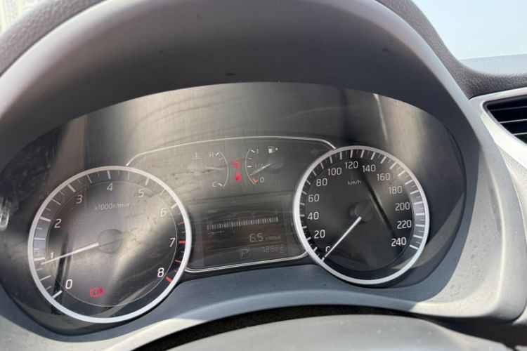 Used Nissan Sylphy 2021 Classic 1.6XL CVT Luxury Edition Odometer Close Up