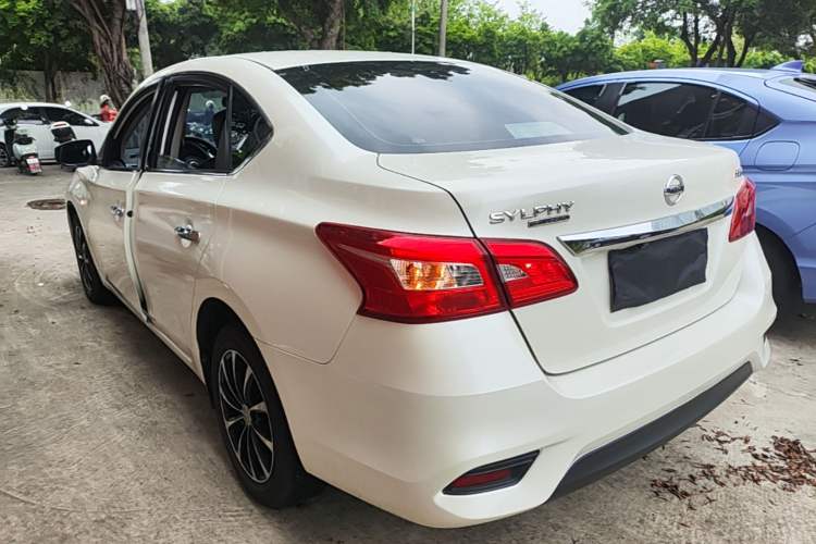 Used Nissan Sylphy 2021 Classic 1.6XE CVT Comfort Edition Rear Left 45 Deg