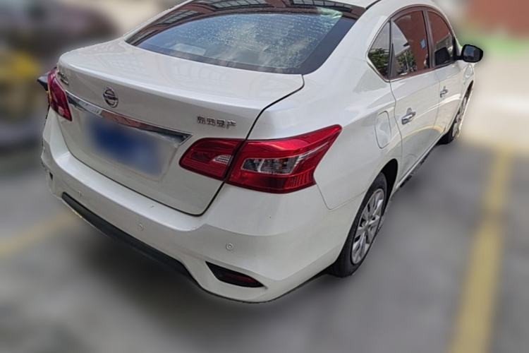 Used Nissan Sylphy 2021 Classic 1.6XE CVT Exclusive Edition Rear Right 45 Deg