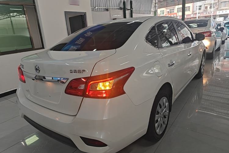 Used Nissan Sylphy 2021 Classic 1.6XE CVT Exclusive Edition Rear Right 45 Deg